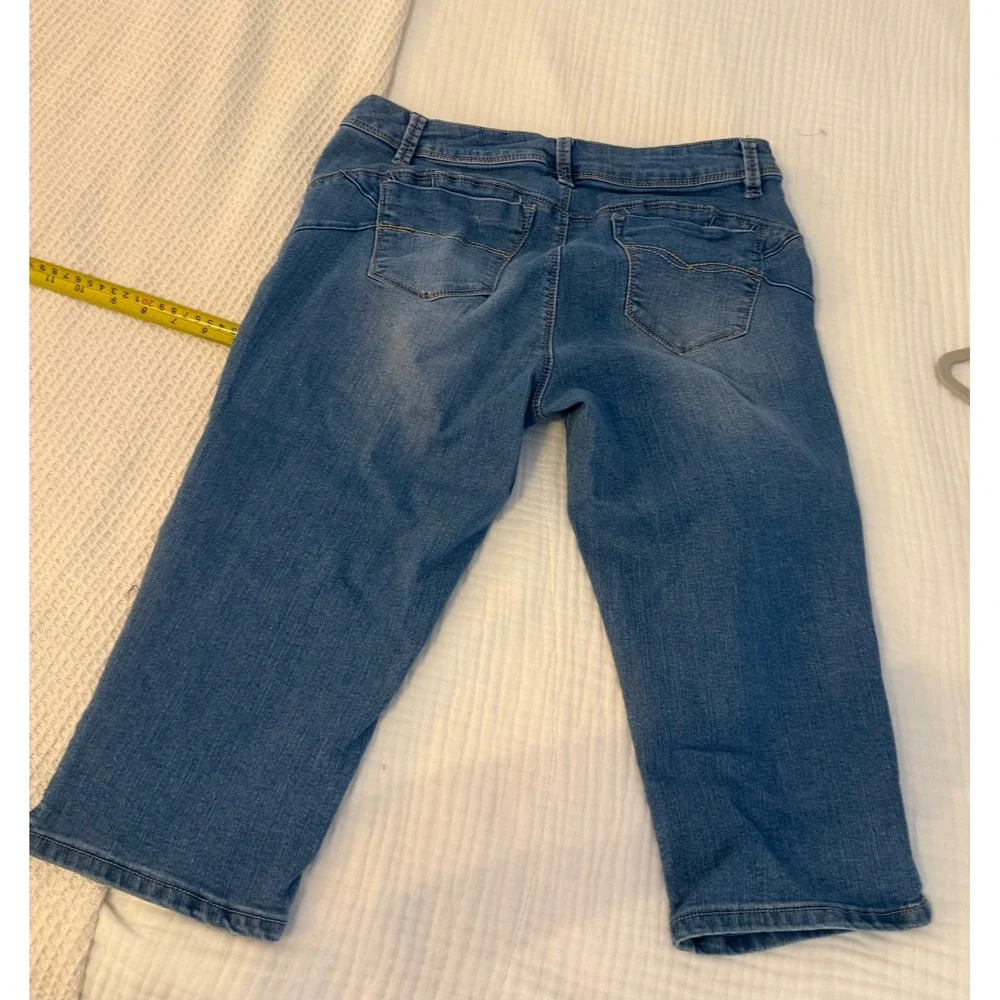 D.Jeans‎ Womens Size 12 Blue Medium Wash Stretch Denim Capri Cropped Denim pants